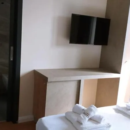 A&g Hotel Radhimë